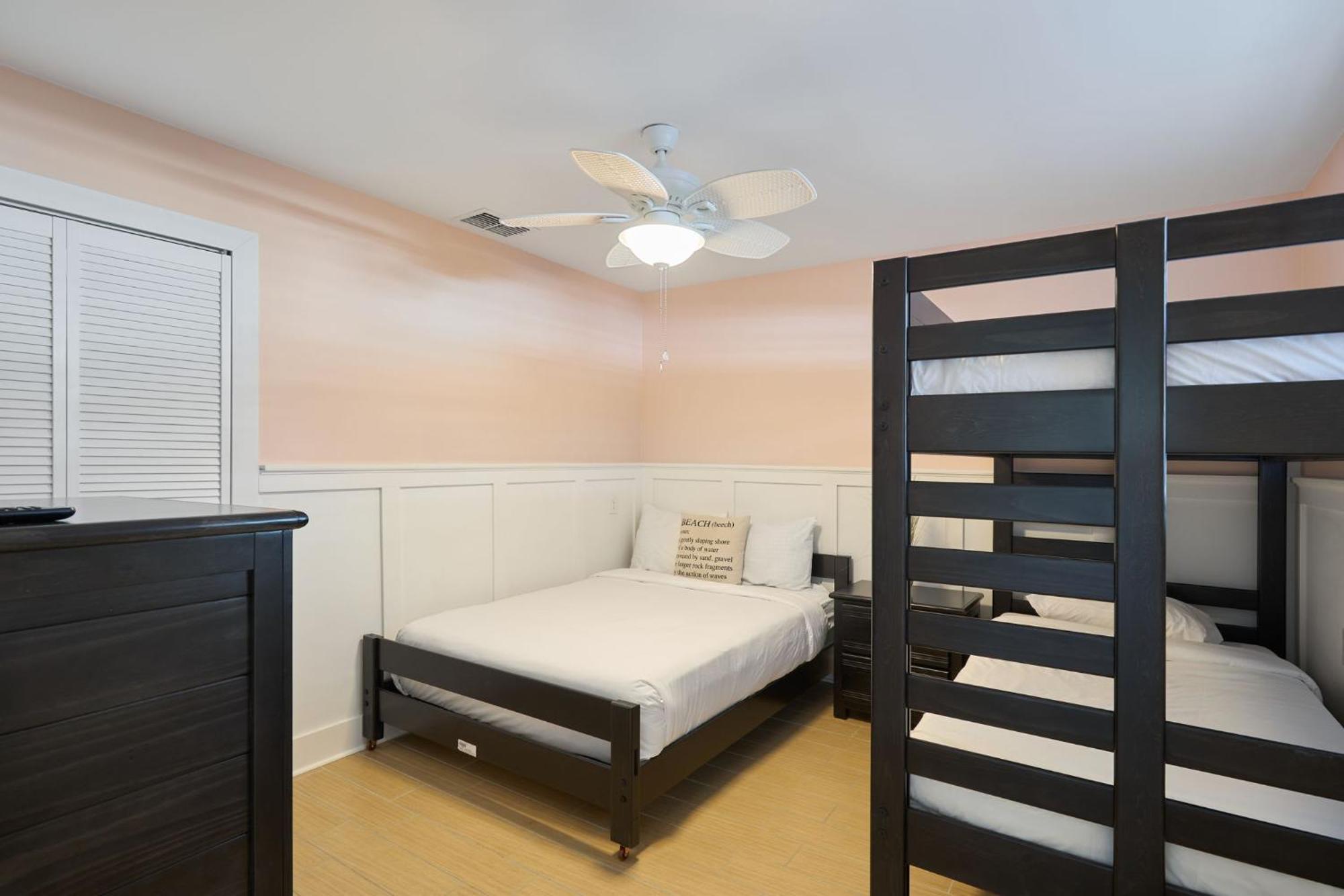 Gorgeous Apartment On Mango St Steps To Beach Fort Myers Beach Zewnętrze zdjęcie